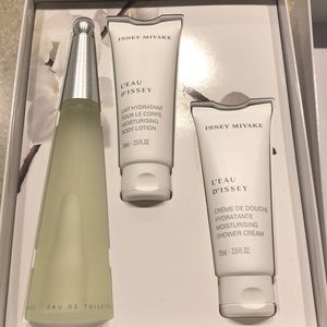 Issey Miyake L’Eau D’issey Eau de toilette Set